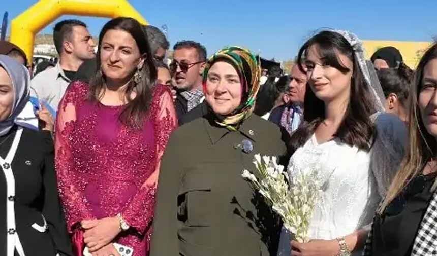 Kadınlara Seslendi.jpg1