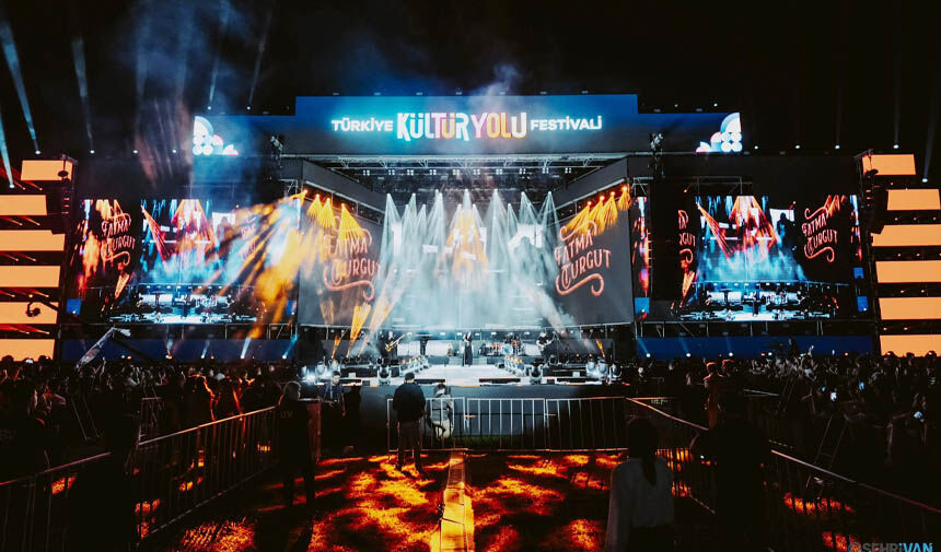Van’daki festival programında değişiklik
