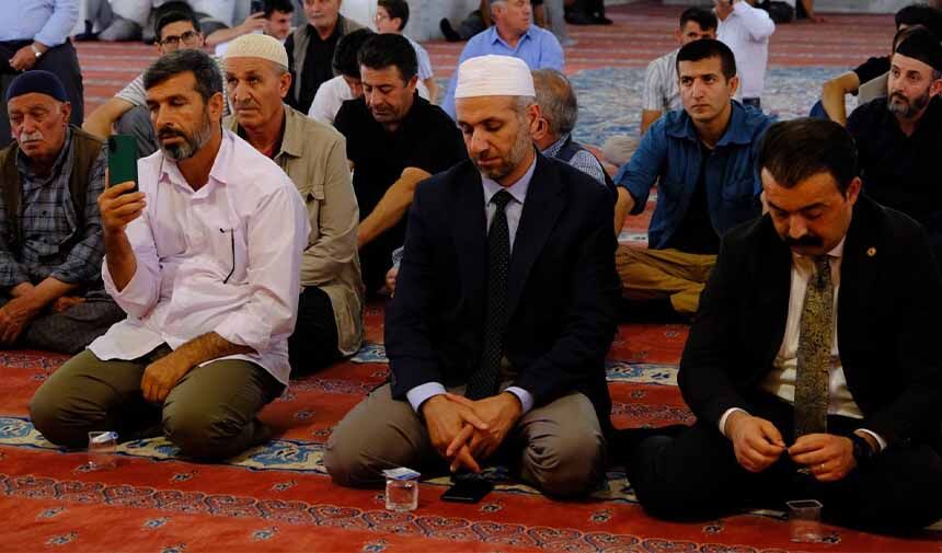 Güzel Ses.jpg4