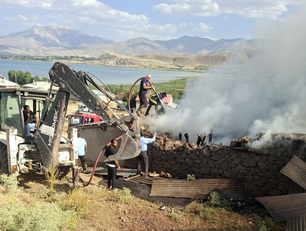 Korkutan Yangın 4