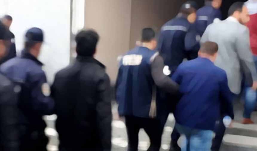 31 avukat hakkında gözaltı kararı