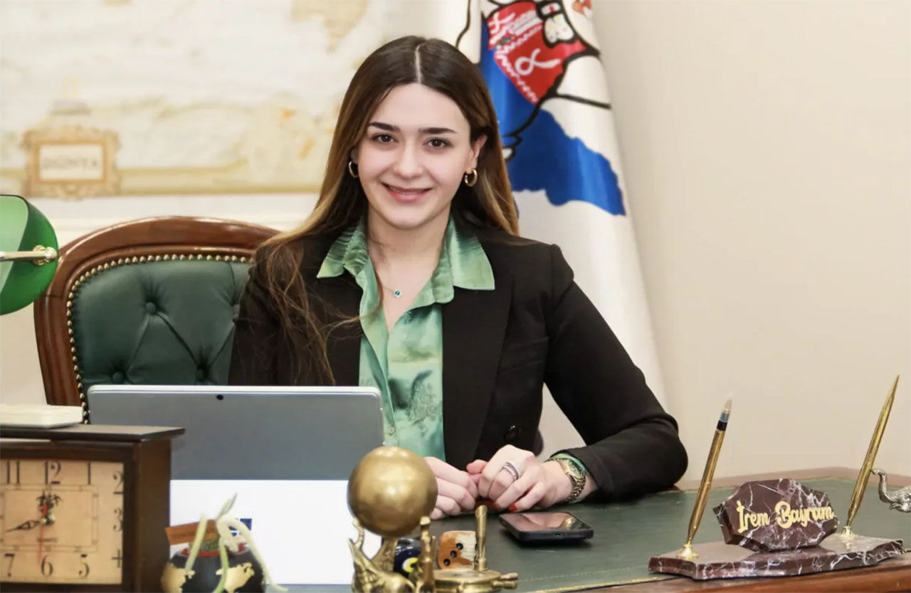 Irem Bayram Van