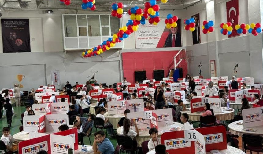 Van'da 453 öğrenci DENEYAP Teknoloji Atölyeleri için ter döktü