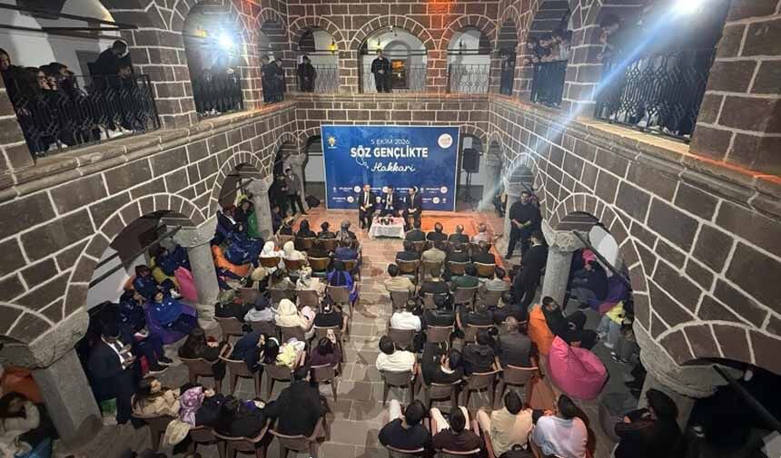Bakan Gençlerle Buluşması