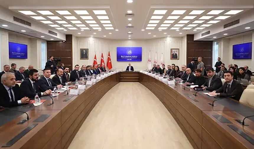 Bakan Işık.jpg0