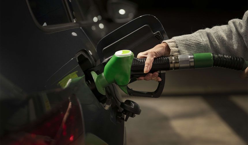 Motorine zam, benzine indirim indirim geliyor