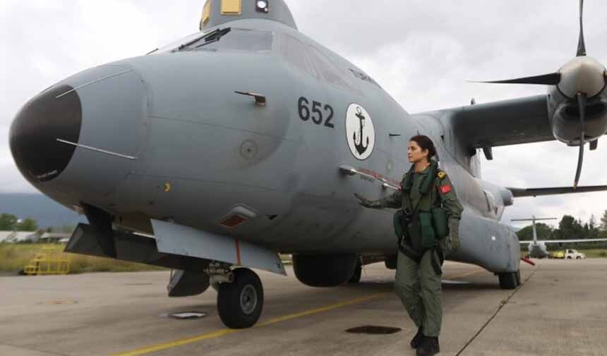 Ilk Kadın Pilot .Jpg4