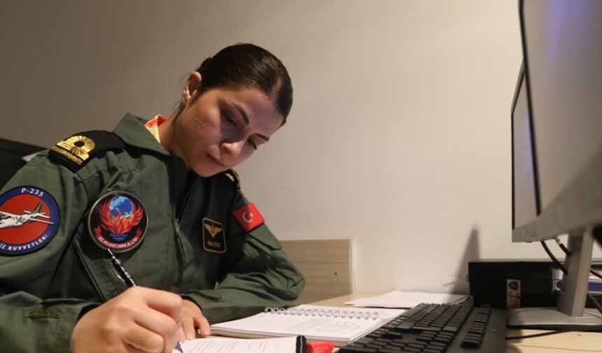 Ilk Kadın Pilot