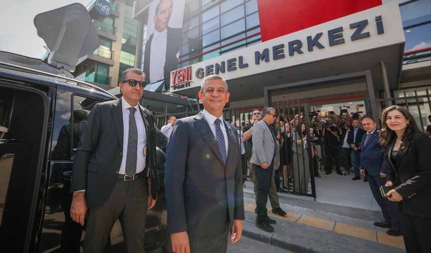 Yeni Parti'nin ismi değişmeyecek